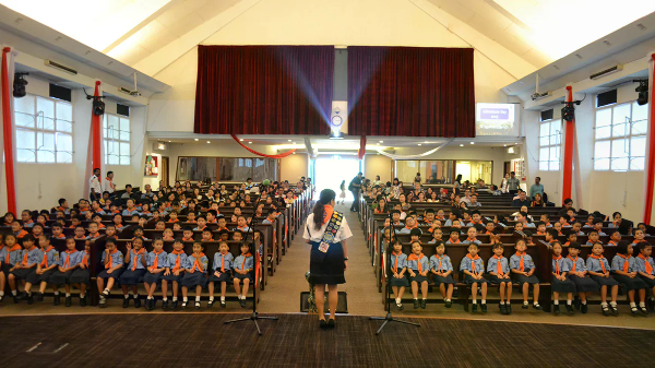 新加坡三育中小学的社区服务